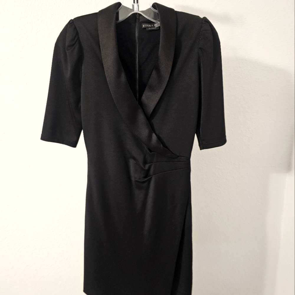 Alice + Olivia sz 2 Black Tuxedo Dress